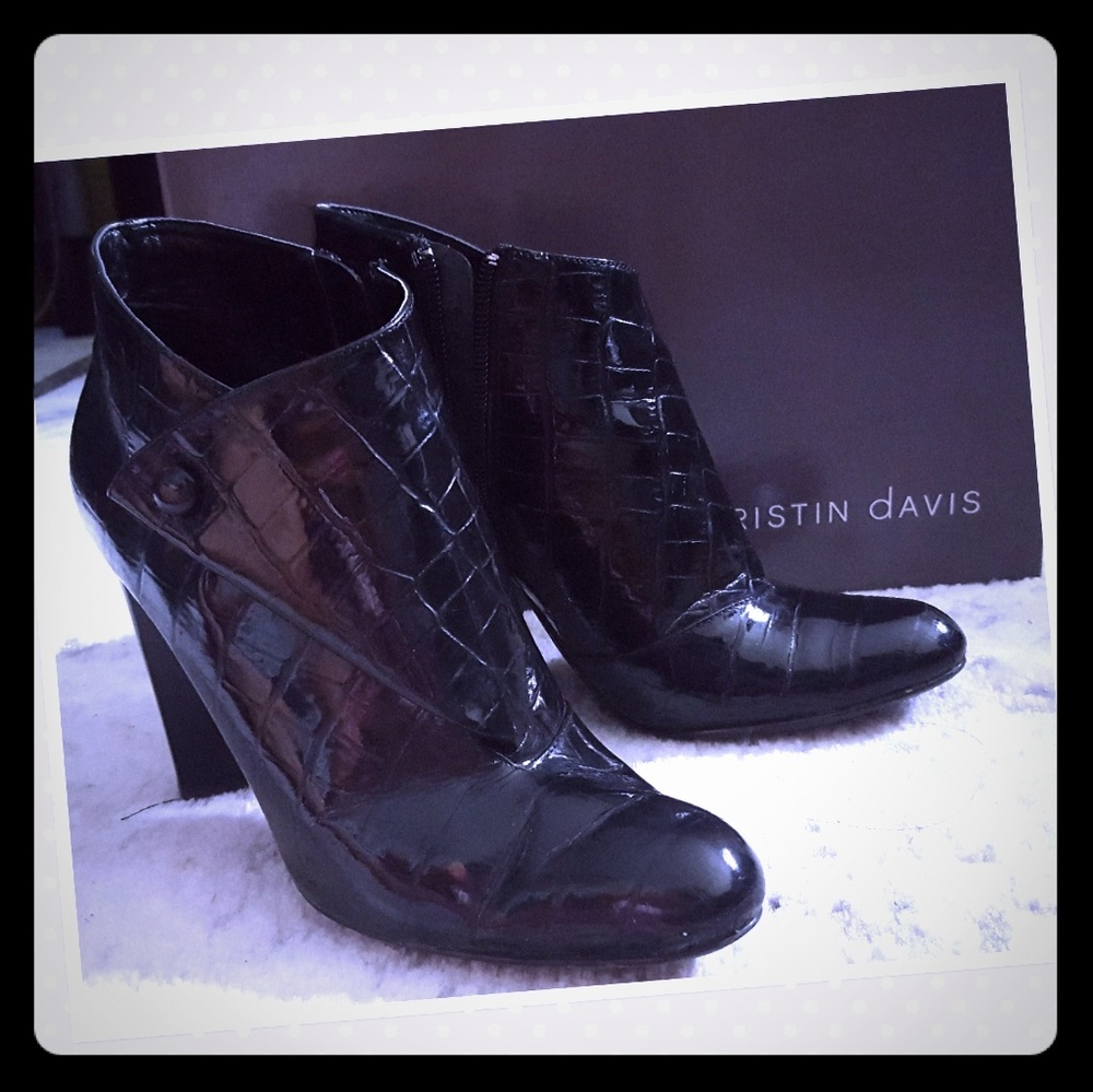 Kristen Davis Patent Alicia Button Booties